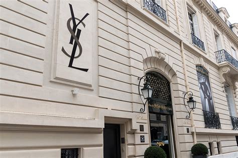 fondazione yves saint laurent corporation